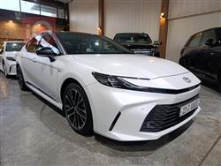 تۆیۆتا کامری